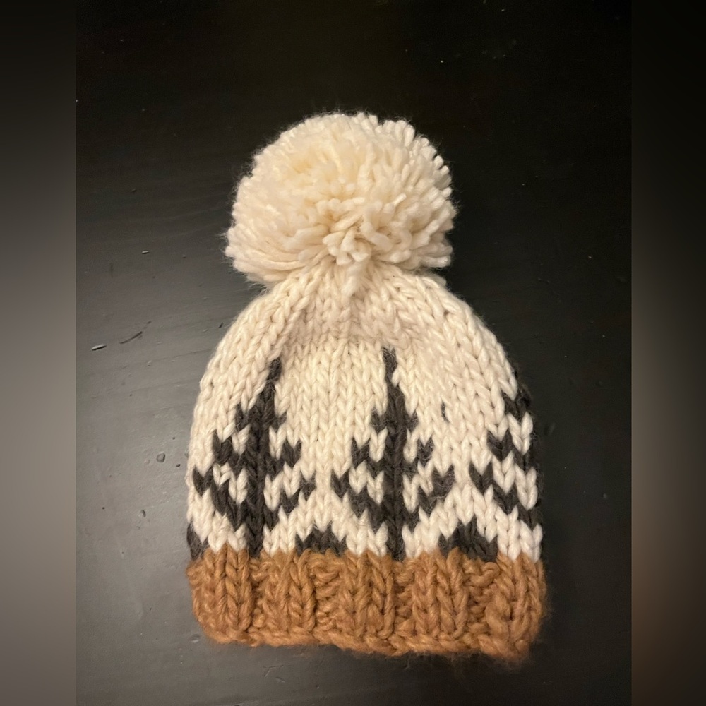 Cozy Knit Pom-Pom Hat for babies - Cream and Brown